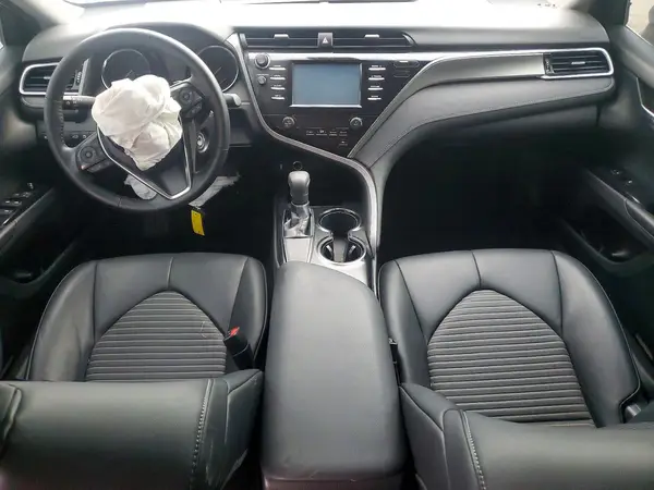 4T1B11HK7JU667039 2018 TOYOTA CAMRY - Image 8
