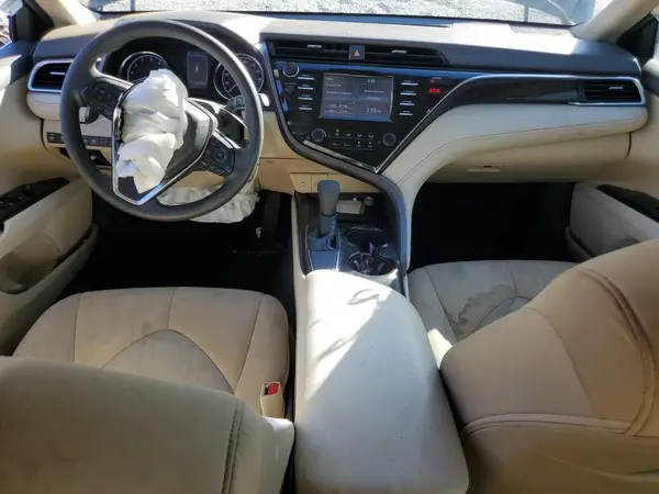 4T1B11HK7JU672886 2018 TOYOTA CAMRY - Image 8