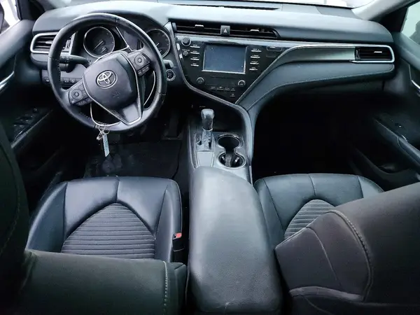 4T1B11HK7JU673388 2018 TOYOTA CAMRY - Image 8