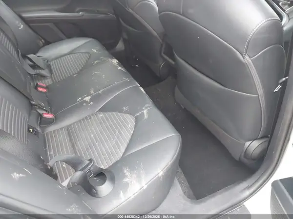 4T1B11HK7JU674301 2018 TOYOTA CAMRY - Image 8