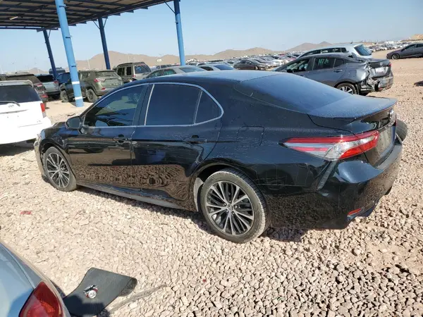 4T1B11HK7JU674492 2018 TOYOTA CAMRY - Image 2