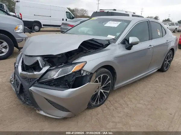 4T1B11HK7KU161177 2019 TOYOTA CAMRY - Image 2