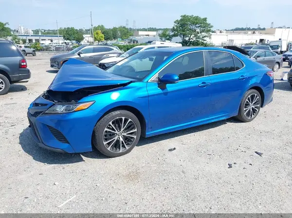4T1B11HK7KU162085 2019 TOYOTA CAMRY - Image 2