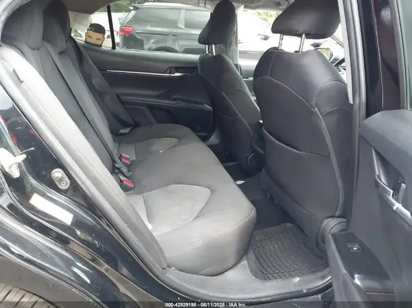 4T1B11HK7KU166010 2019 TOYOTA CAMRY - Image 8