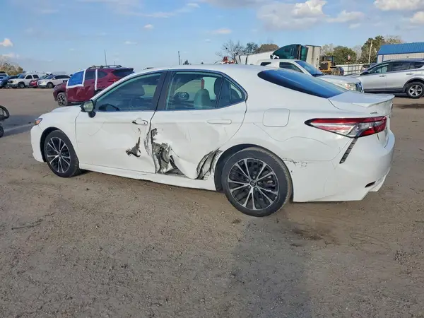 4T1B11HK7KU172843 2019 TOYOTA CAMRY - Image 2