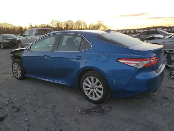 4T1B11HK7KU176861 2019 TOYOTA CAMRY - Image 2