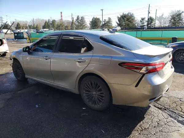 4T1B11HK7KU179372 2019 TOYOTA CAMRY - Image 2