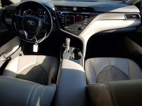 4T1B11HK7KU179372 2019 TOYOTA CAMRY - Image 8