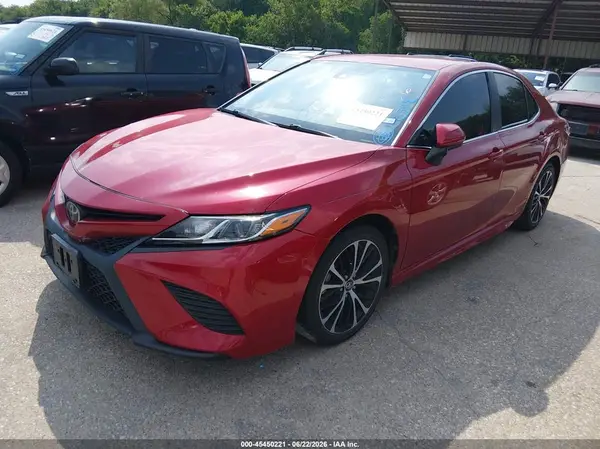 4T1B11HK7KU180425 2019 TOYOTA CAMRY - Image 2