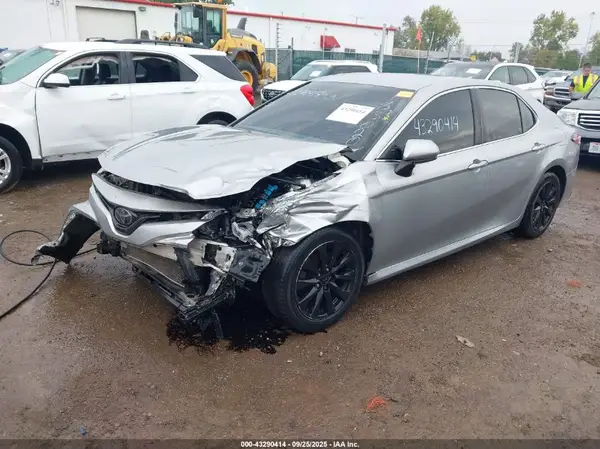 4T1B11HK7KU183020 2019 TOYOTA CAMRY - Image 2