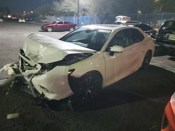 4T1B11HK7KU183549 2019 TOYOTA CAMRY - Image 1