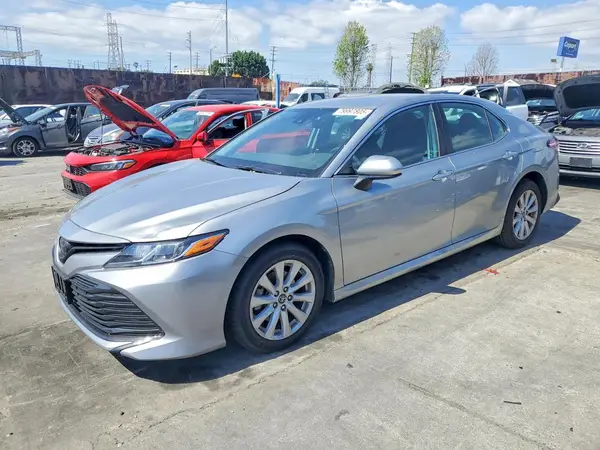4T1B11HK7KU186421 2019 TOYOTA CAMRY - Image 1