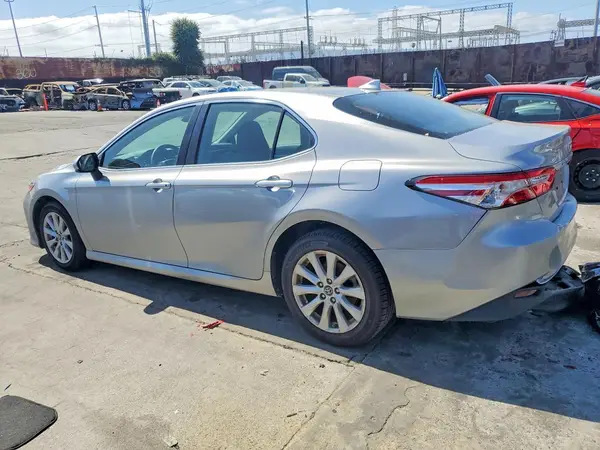 4T1B11HK7KU186421 2019 TOYOTA CAMRY - Image 2