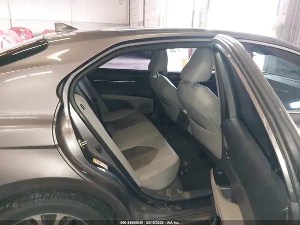4T1B11HK7KU190033 2019 TOYOTA CAMRY - Image 8