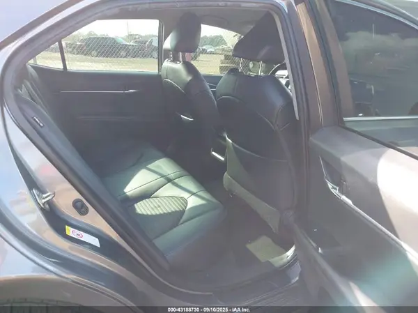4T1B11HK7KU192851 2019 TOYOTA CAMRY - Image 8