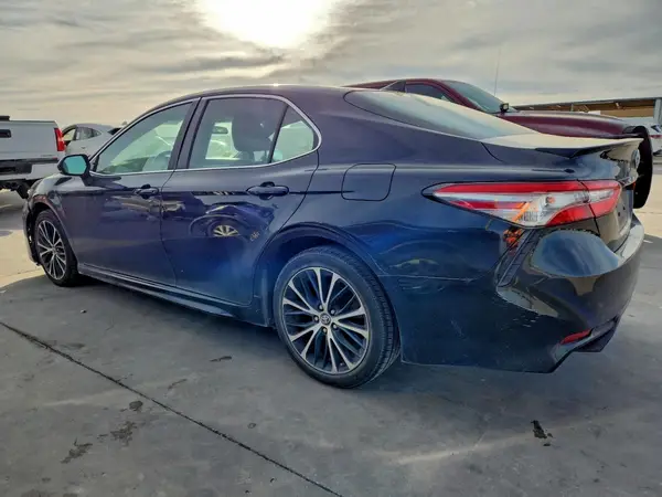 4T1B11HK7KU195717 2019 TOYOTA CAMRY - Image 2