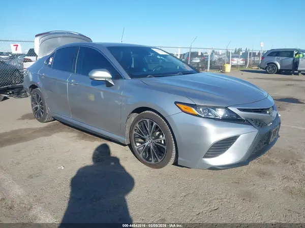 4T1B11HK7KU201371 2019 TOYOTA CAMRY - Image 1