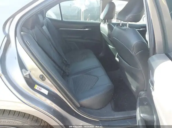 4T1B11HK7KU202519 2019 TOYOTA CAMRY - Image 8