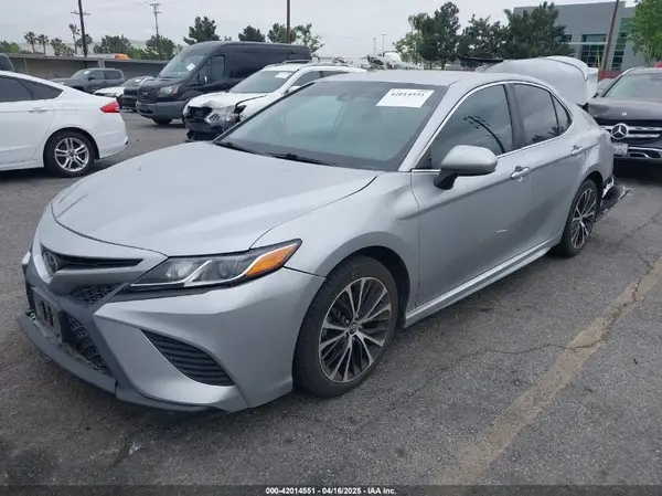 4T1B11HK7KU204495 2019 TOYOTA CAMRY - Image 2