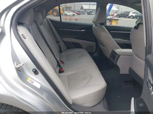 4T1B11HK7KU204495 2019 TOYOTA CAMRY - Image 8