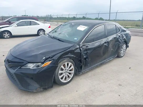 4T1B11HK7KU206358 2019 TOYOTA CAMRY - Image 2