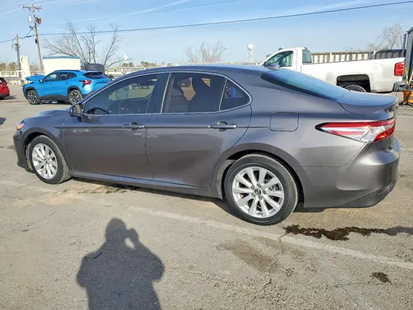 4T1B11HK7KU207509 2019 TOYOTA CAMRY - Image 2
