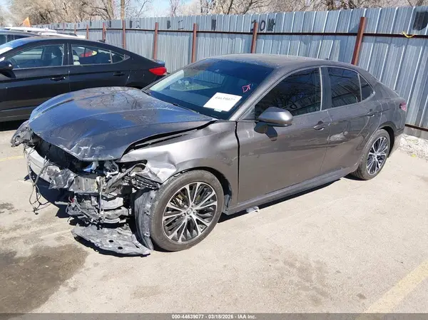 4T1B11HK7KU209230 2019 TOYOTA CAMRY - Image 2