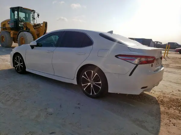 4T1B11HK7KU211558 2019 TOYOTA CAMRY - Image 2