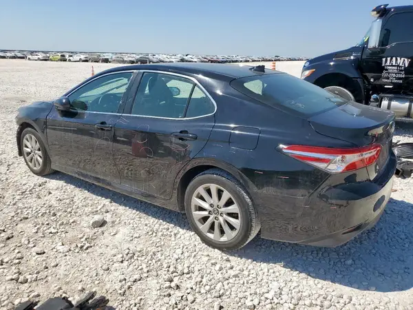 4T1B11HK7KU211561 2019 TOYOTA CAMRY - Image 2