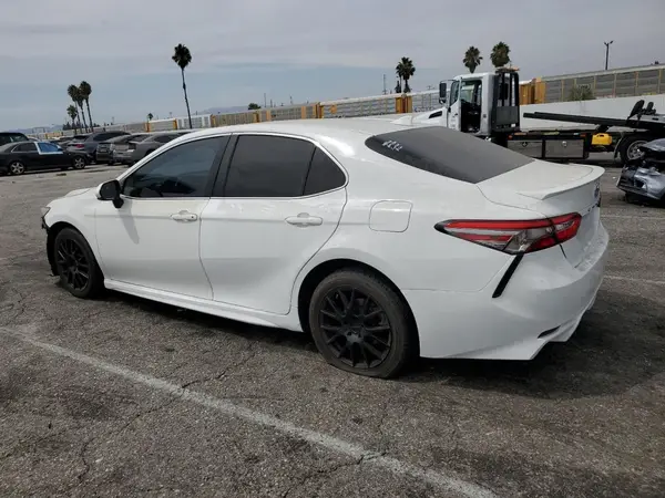 4T1B11HK7KU212581 2019 TOYOTA CAMRY - Image 2