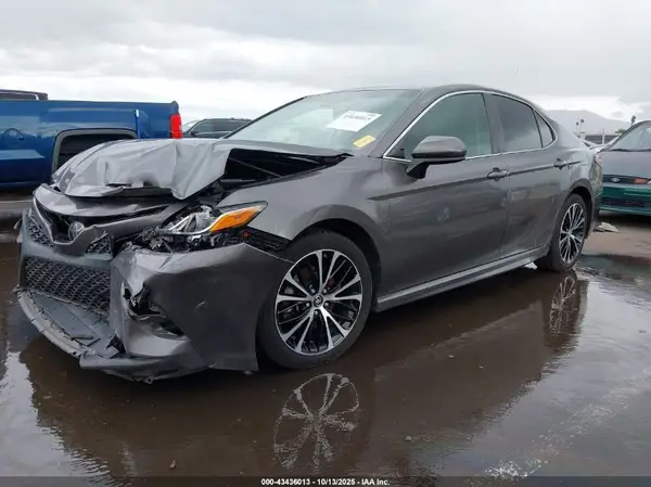 4T1B11HK7KU214833 2019 TOYOTA CAMRY - Image 2