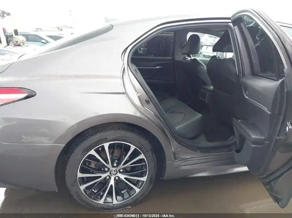 4T1B11HK7KU214833 2019 TOYOTA CAMRY - Image 8