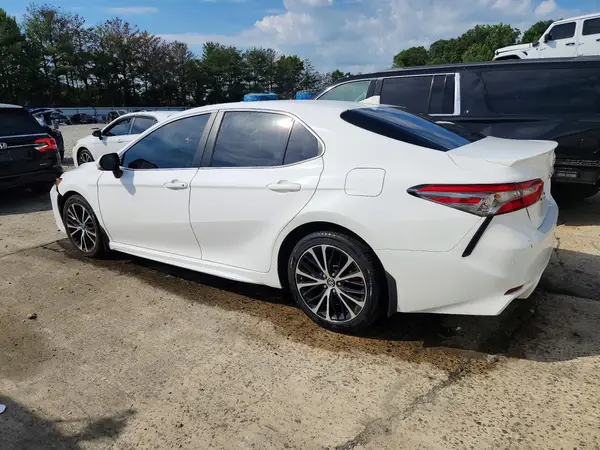 4T1B11HK7KU214928 2019 TOYOTA CAMRY - Image 2