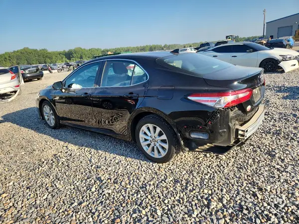 4T1B11HK7KU220745 2019 TOYOTA CAMRY - Image 2
