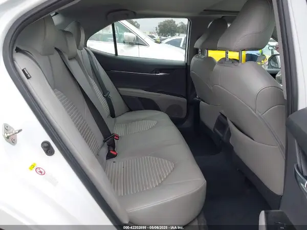 4T1B11HK7KU223113 2019 TOYOTA CAMRY - Image 8