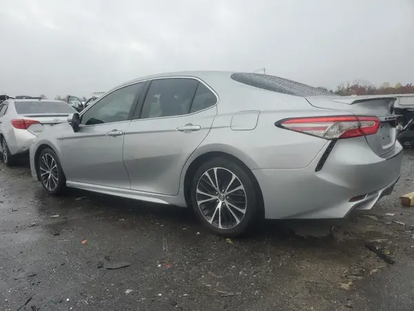 4T1B11HK7KU223774 2019 TOYOTA CAMRY - Image 2