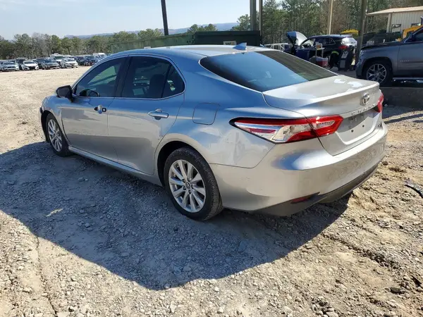 4T1B11HK7KU225993 2019 TOYOTA CAMRY - Image 2