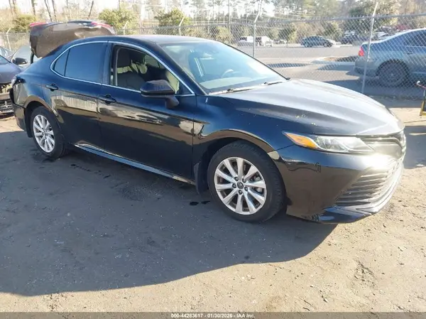 4T1B11HK7KU229462 2019 TOYOTA CAMRY - Image 1