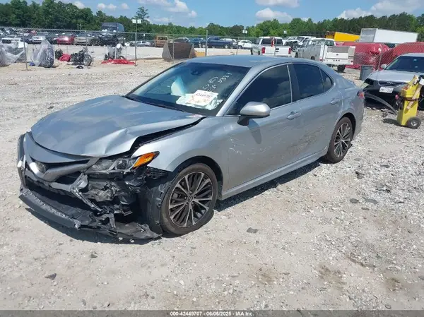 4T1B11HK7KU230384 2019 TOYOTA CAMRY - Image 2