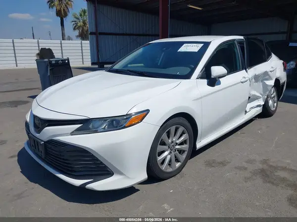 4T1B11HK7KU239442 2019 TOYOTA CAMRY - Image 2
