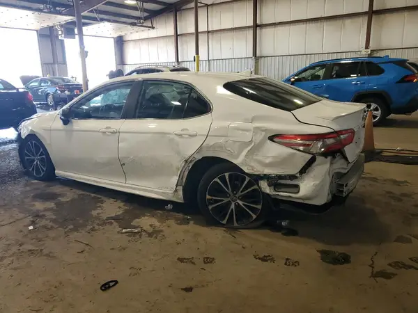4T1B11HK7KU240140 2019 TOYOTA CAMRY - Image 2