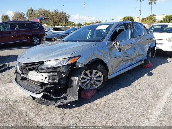 4T1B11HK7KU241403 2019 TOYOTA CAMRY - Image 2