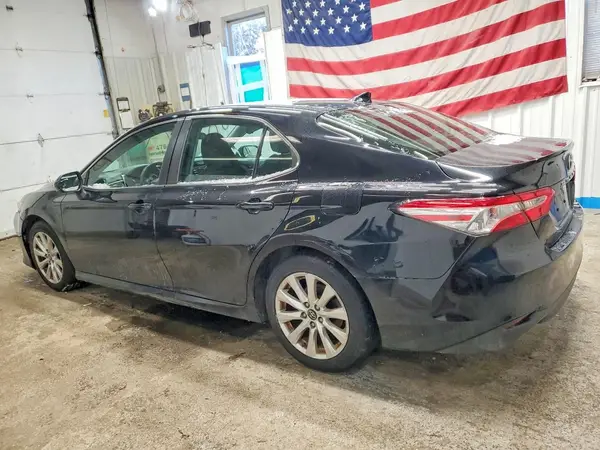 4T1B11HK7KU243250 2019 TOYOTA CAMRY - Image 2