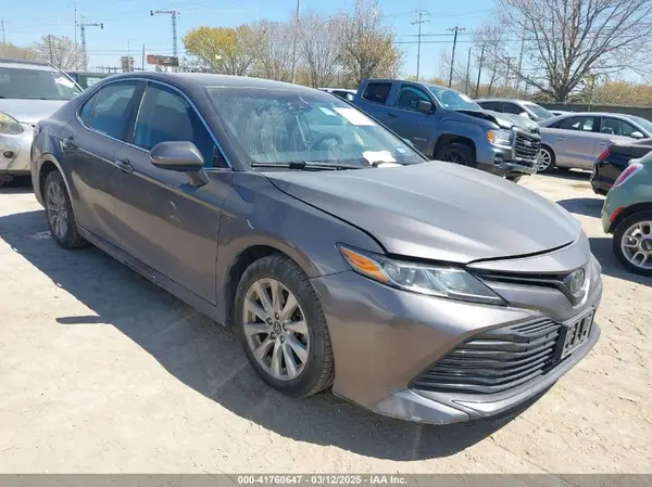 4T1B11HK7KU244625 2019 TOYOTA CAMRY - Image 1