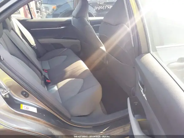 4T1B11HK7KU246066 2019 TOYOTA CAMRY - Image 8