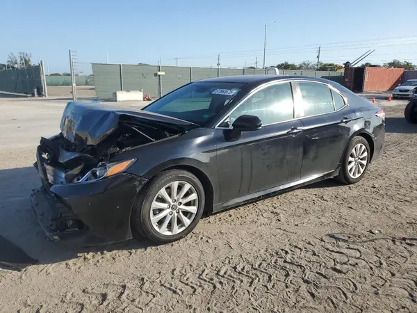 4T1B11HK7KU251512 2019 TOYOTA CAMRY - Image 1