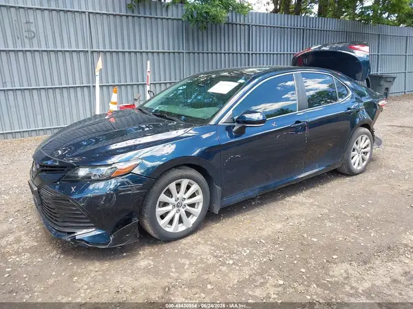4T1B11HK7KU253678 2019 TOYOTA CAMRY - Image 2