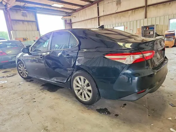 4T1B11HK7KU256841 2019 TOYOTA CAMRY - Image 2