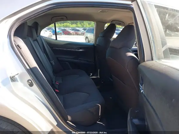 4T1B11HK7KU257083 2019 TOYOTA CAMRY - Image 8