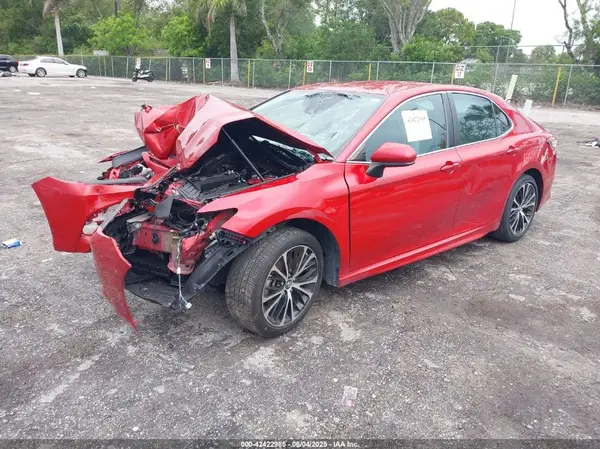 4T1B11HK7KU257715 2019 TOYOTA CAMRY - Image 2